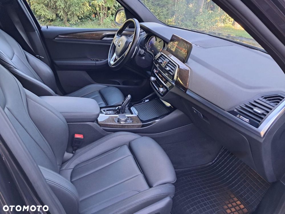 BMW X3 xDrive30i GPF xLine sport - 9