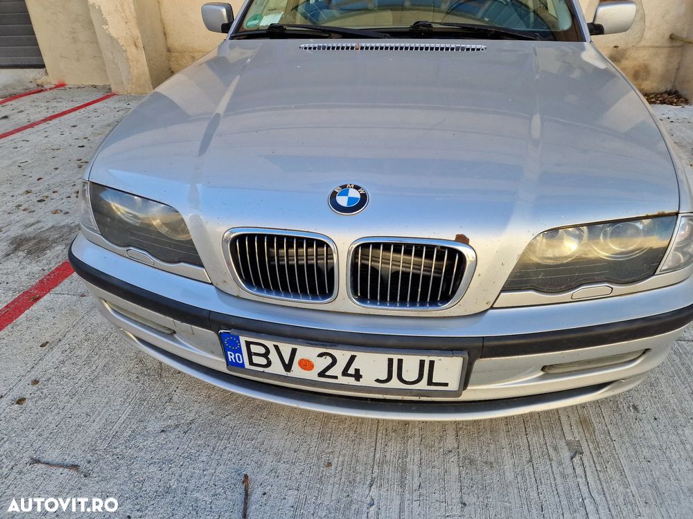 BMW Seria 3 320i - 2