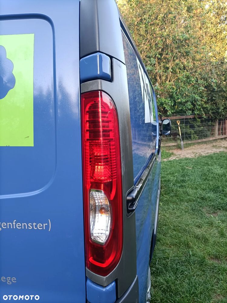 Opel Vivaro - 14