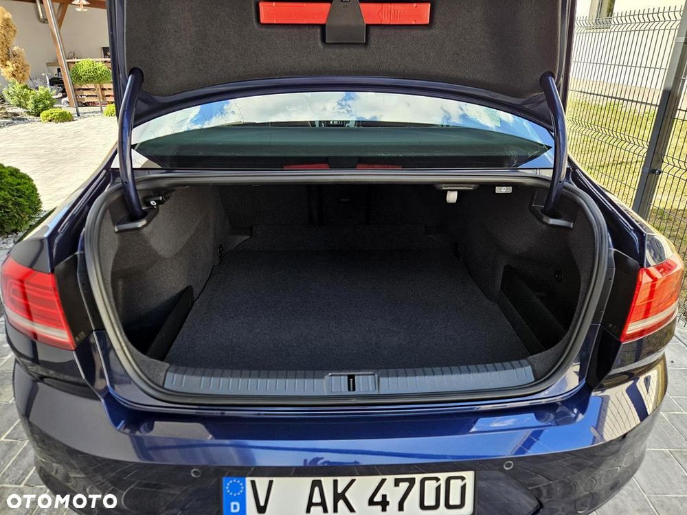 Volkswagen Passat 1.8 TSI BMT Highline - 27