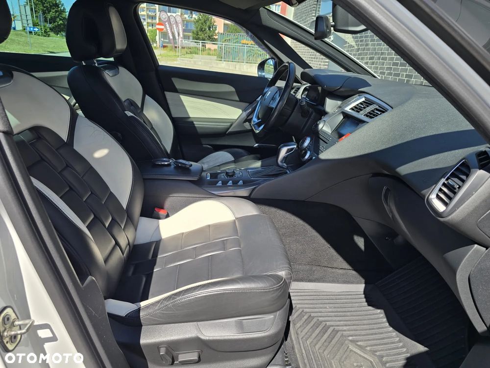 Citroën DS5 BlueHDi 180 SoChic - 22