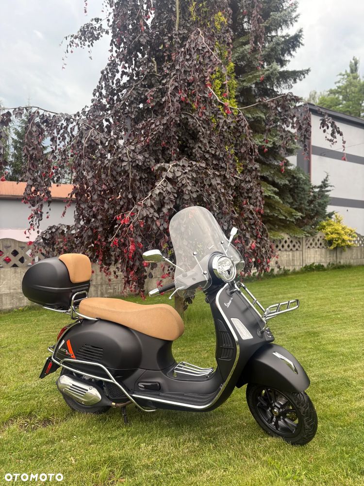Vespa GTS - 19