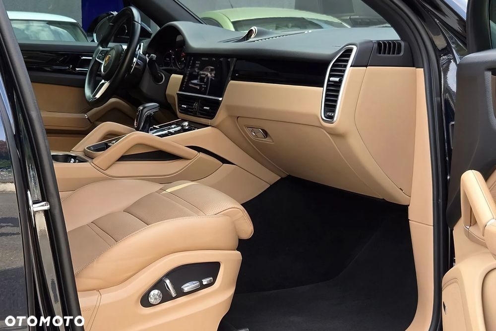 Porsche Cayenne Tiptronic S - 10