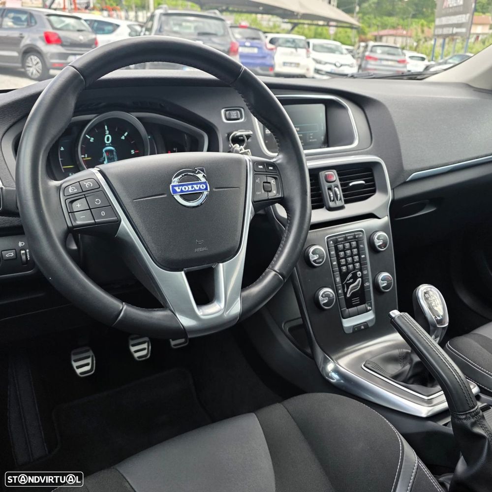 Volvo V40 1.6 D2 Momentum - 6