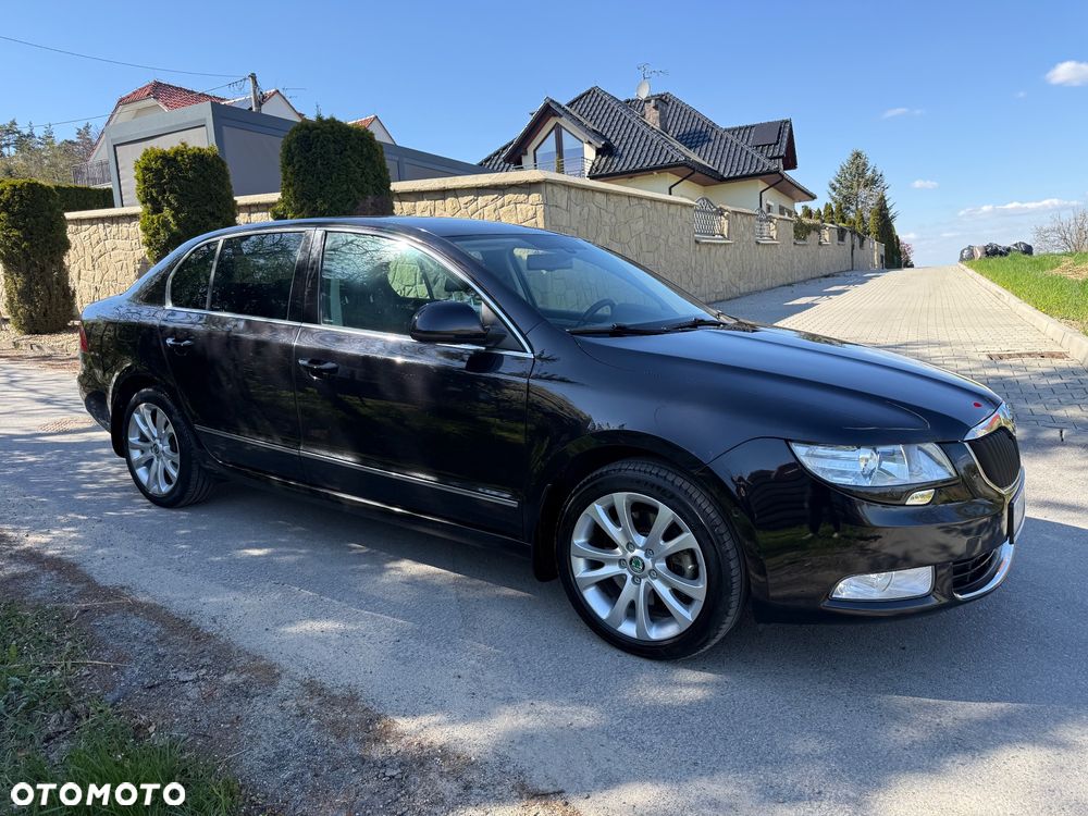 Skoda Superb 2.0 TDI L&K DSG - 29