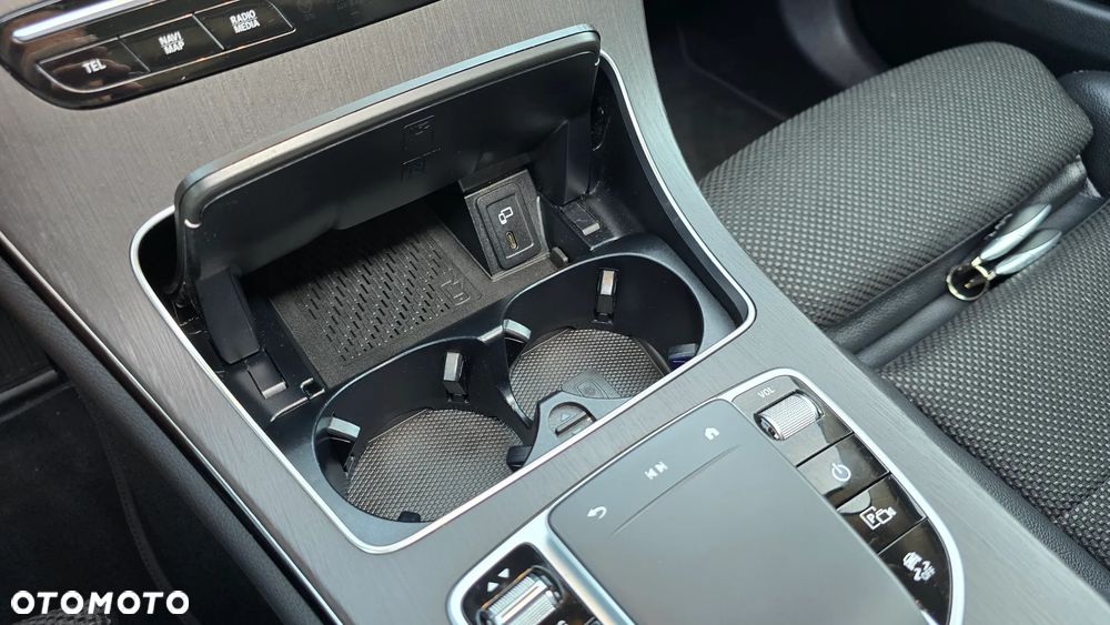 Mercedes-Benz GLC 300 de 4Matic 9G-TRONIC AMG Line Plus - 39