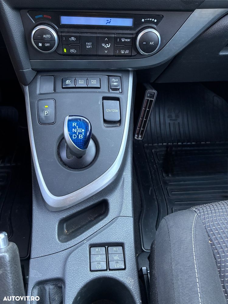 Toyota Auris 1.8 L VVT-i Luna - 13