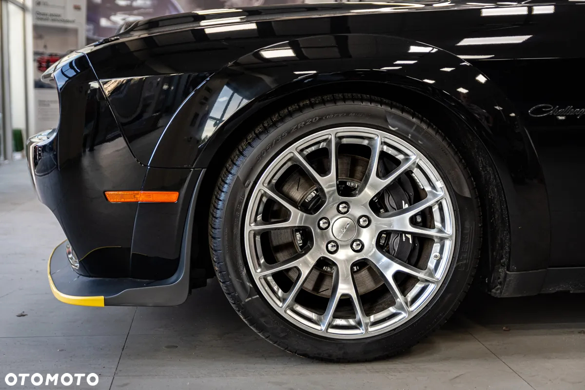 Dodge Challenger 6.2 Redeye Widebody - 3