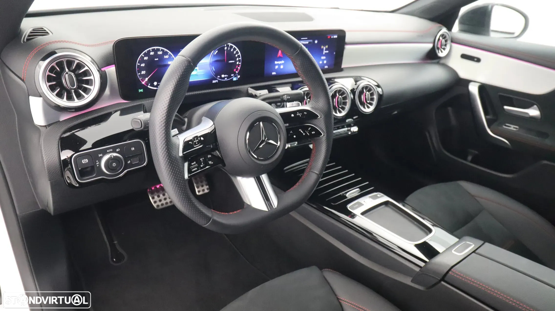 Mercedes-Benz CLA 250 e AMG Line - 25