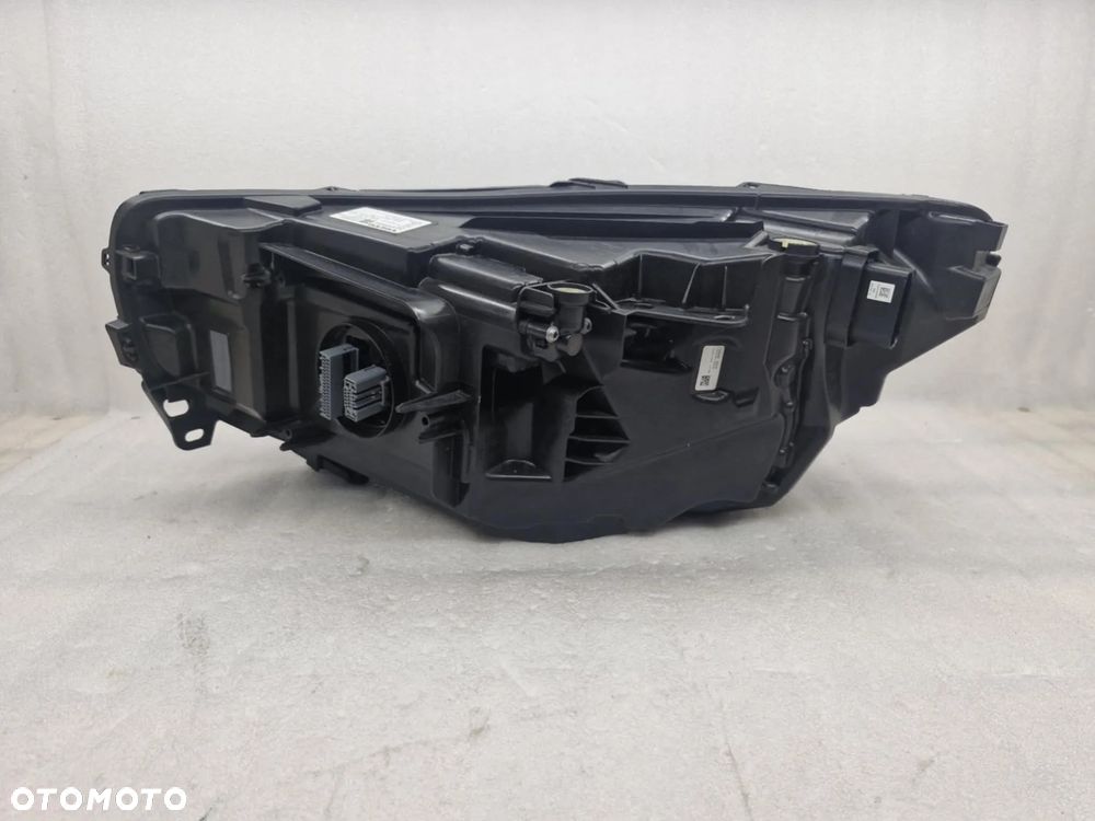 VOLVO XC40 LIFT FULL LED LAMPA PRAWA PRZÓD 32338909 - 7
