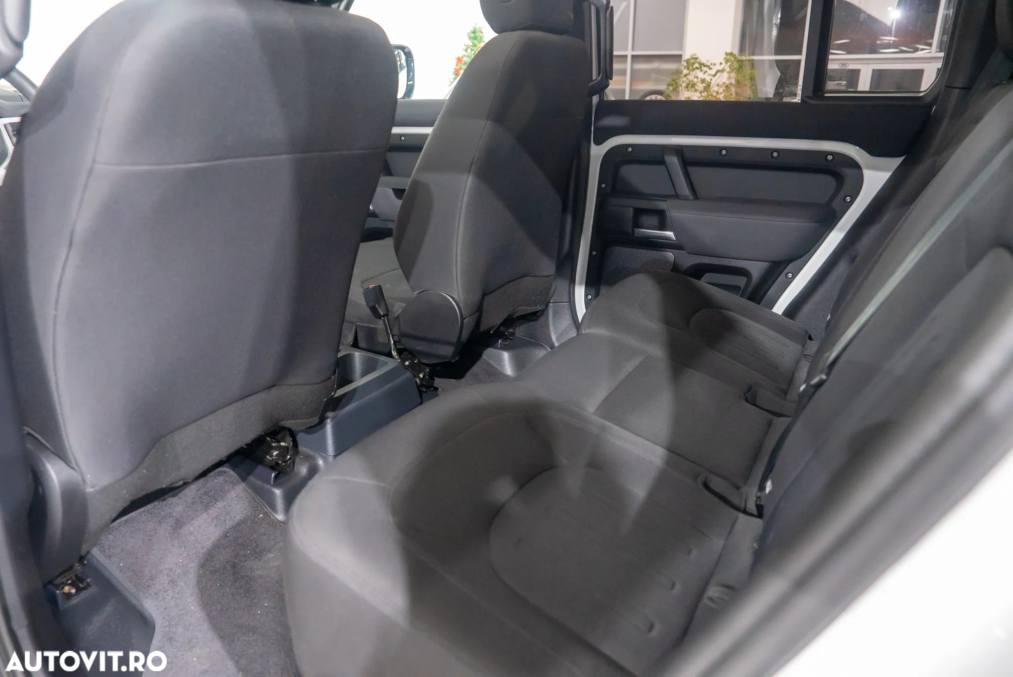 Land Rover Defender 110 3.0D 300 MHEV Hard Top SE - 21