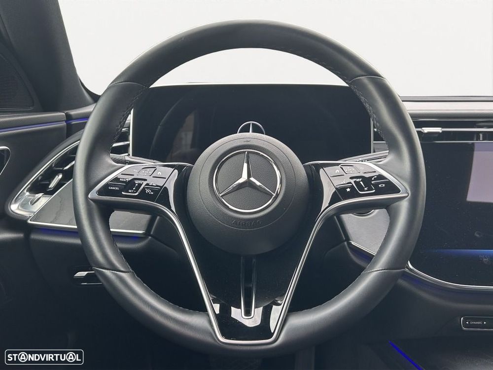 Mercedes-Benz E 220 - 11