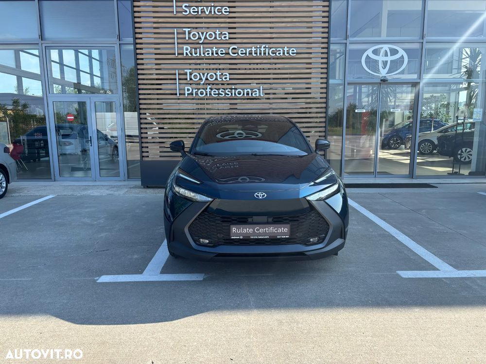 TOYOTA C-HR 2026 — imagine 8