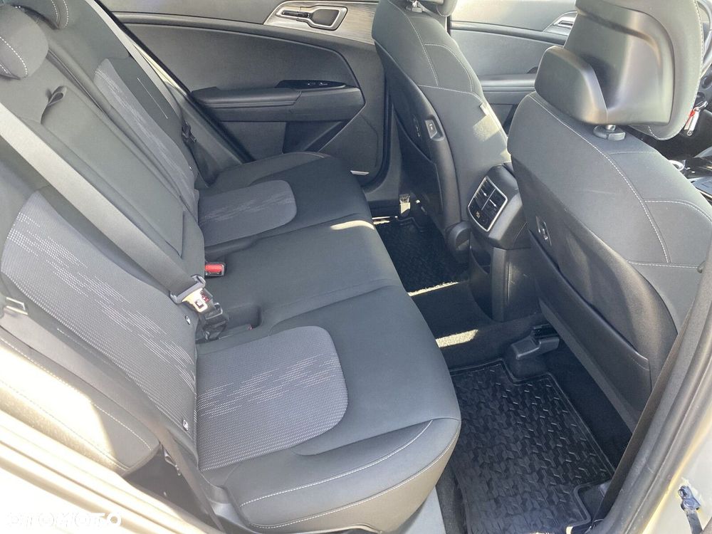 Kia Sportage - 16