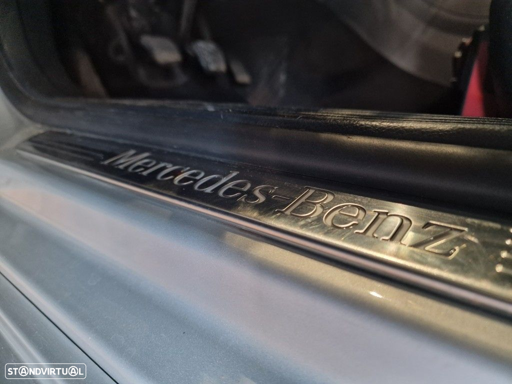 Mercedes-Benz A 200 d AMG Line - 24