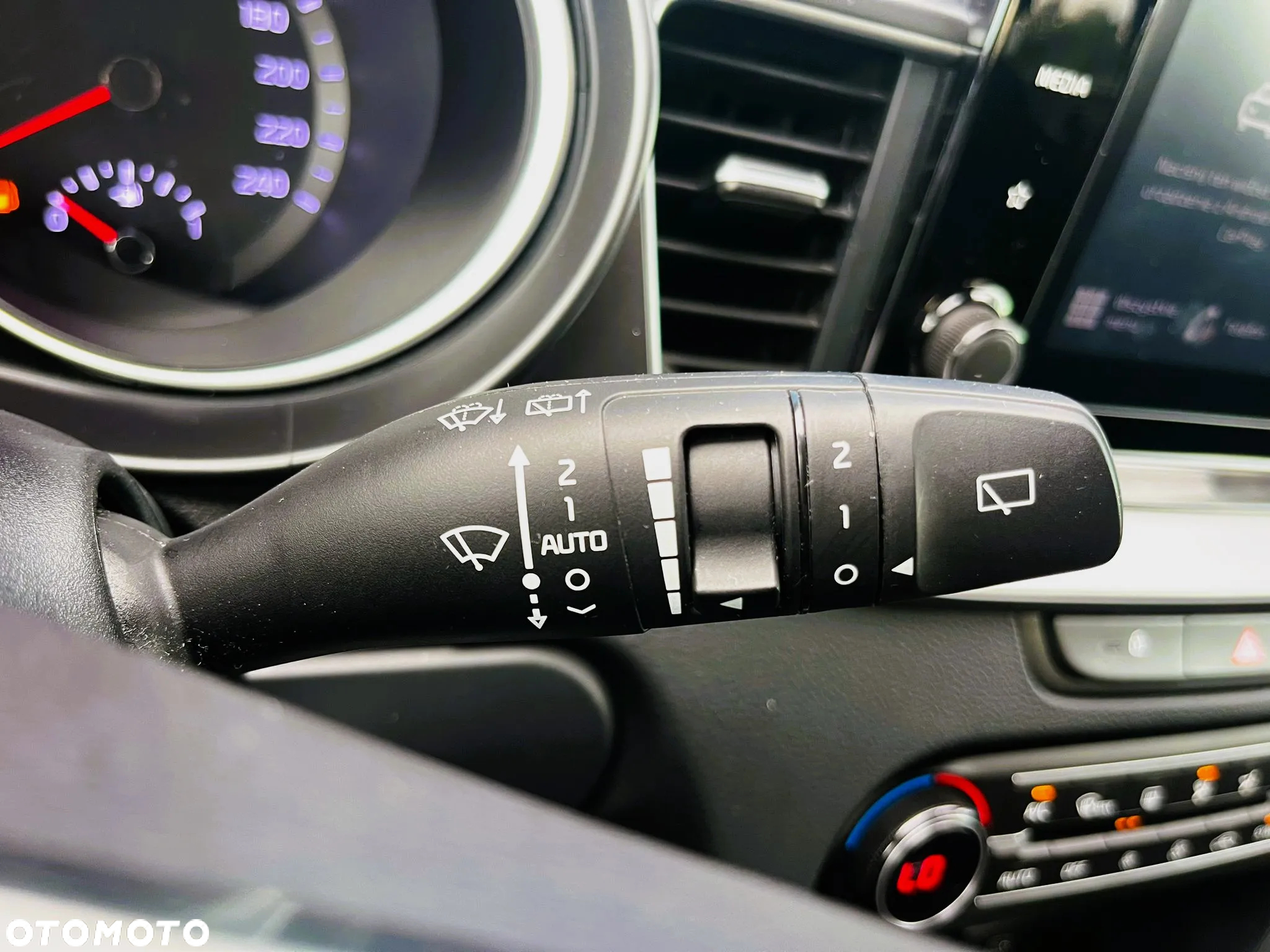 Kia XCeed 1.5 T-GDI M - 17