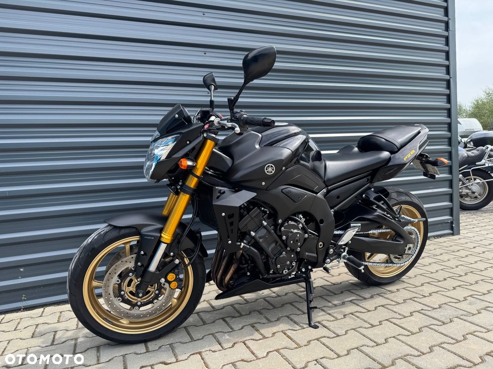 Yamaha FZ8 - 4