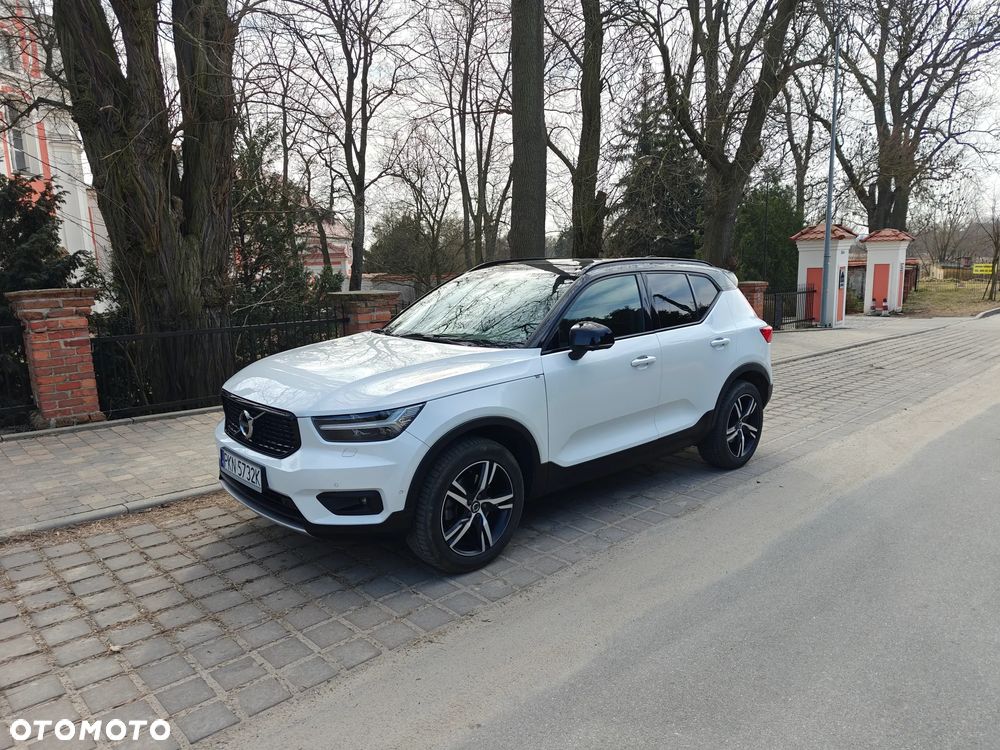 Volvo XC 40 D4 AWD Geartronic R-Design - 1