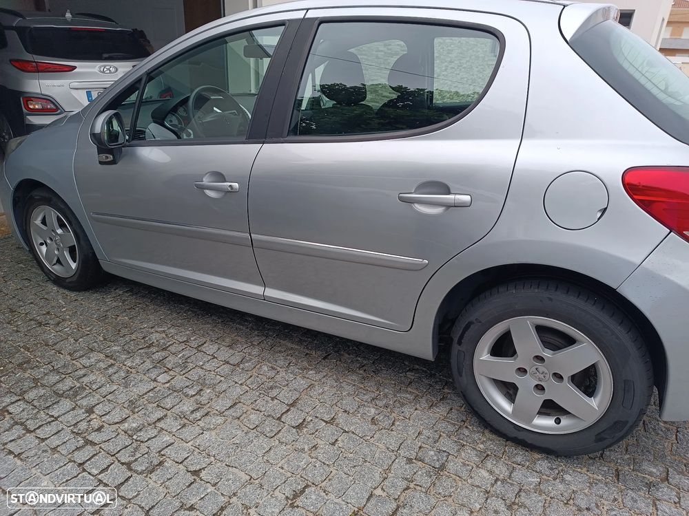 Peugeot 207 1.4 HDi Urban - 5