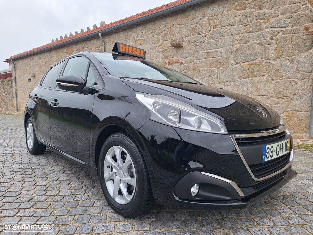 Peugeot 208 1.4 HDi Active - 4