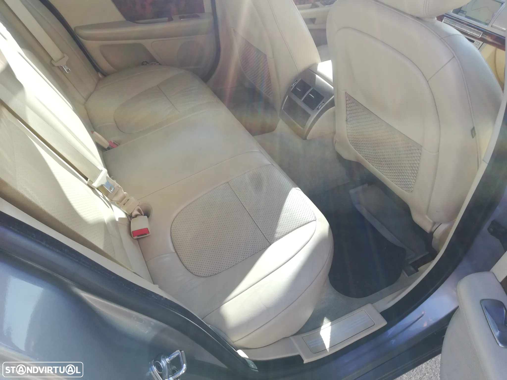 Jaguar XF 2.7 D V6 Premium Luxury - 10