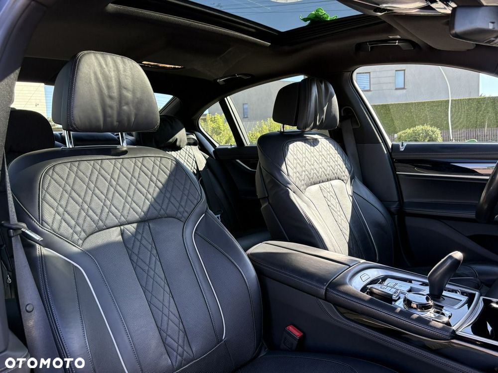 BMW Seria 7 - 20