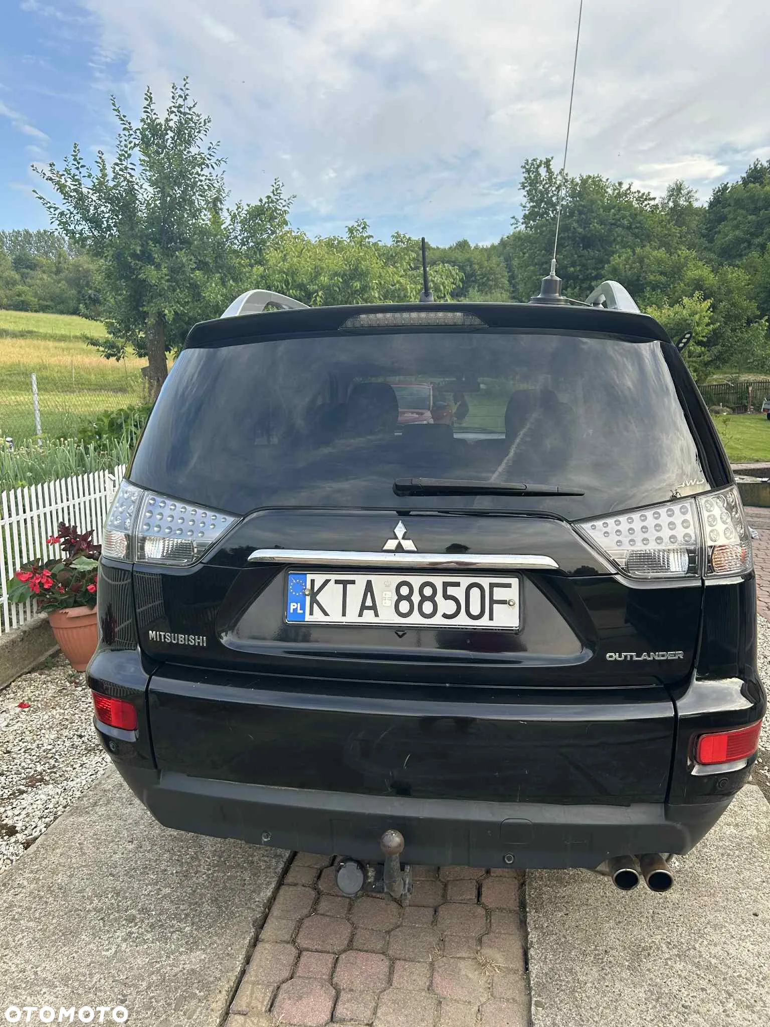 Mitsubishi Outlander 2.0 DID Intense + - 9