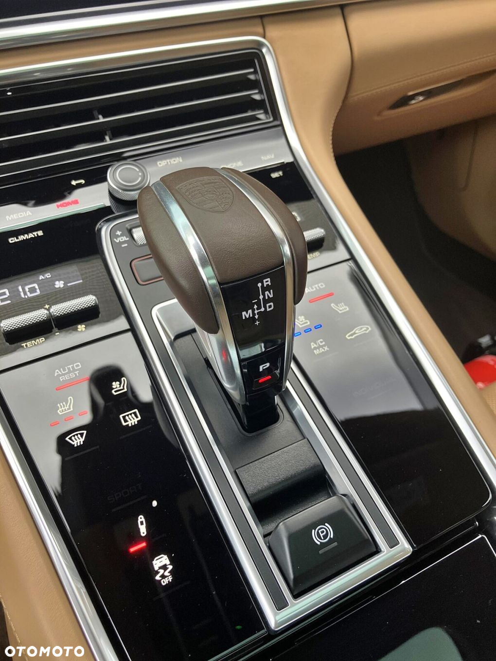 Porsche Panamera - 30