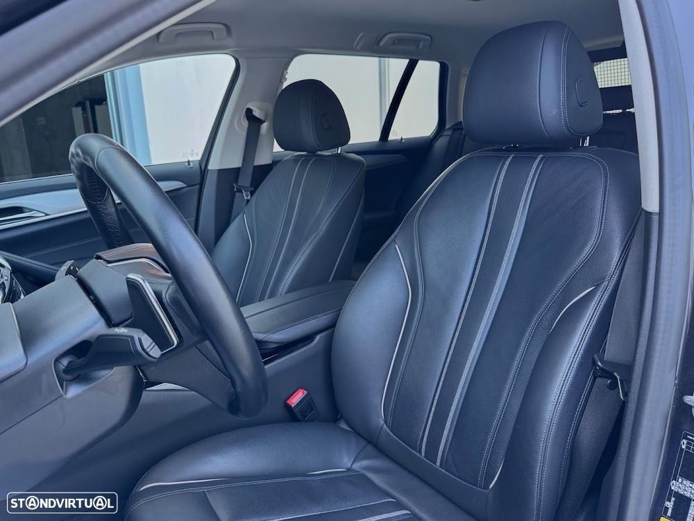 BMW 520 e Aut. Luxury Line - 10