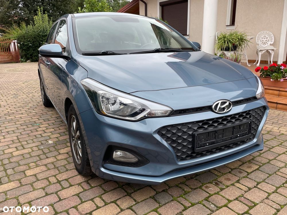 Hyundai i20 blue 1.2 Classic - 13