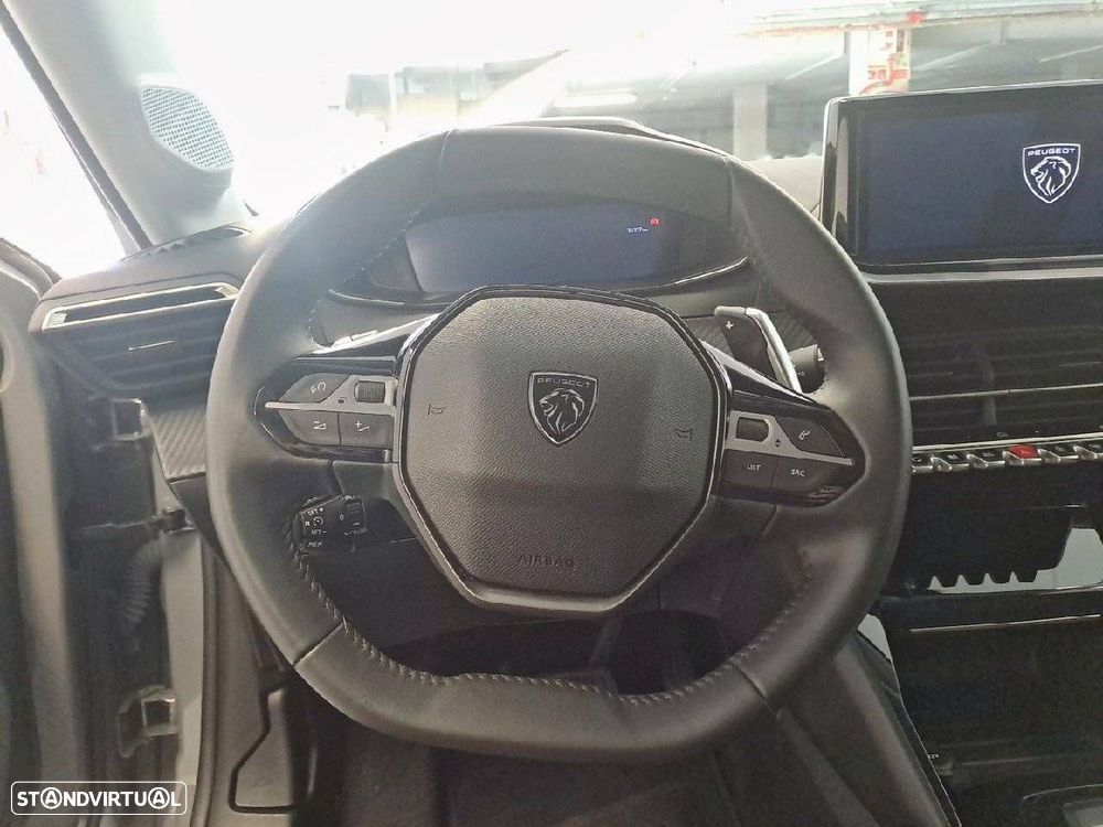 Peugeot 208 1.2 Hybrid Allure e-DCS6 - 12