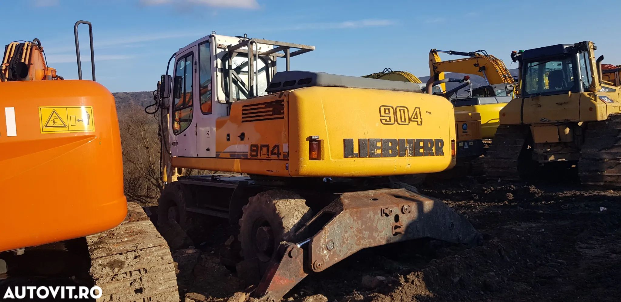 Liebherr 904C Excavator pe roți - 1