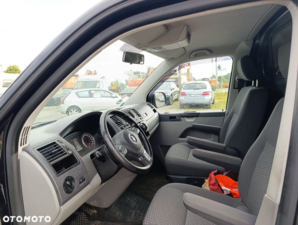 Volkswagen Transporter - 17