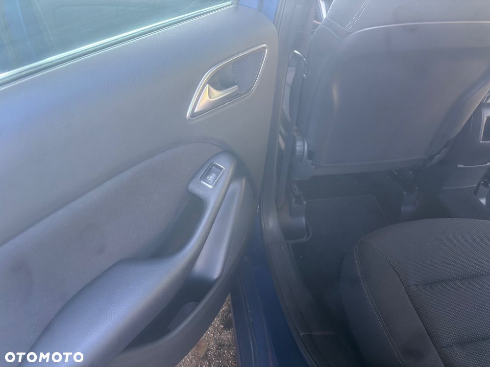 Mercedes-Benz Klasa B 180 (BlueEFFICIENCY) - 26