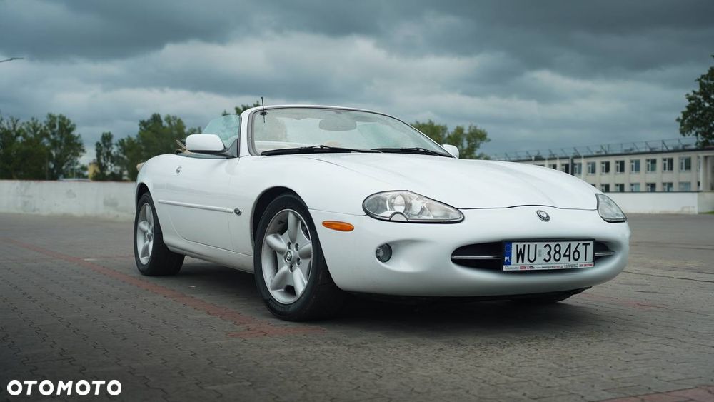 Jaguar XK8 - 2