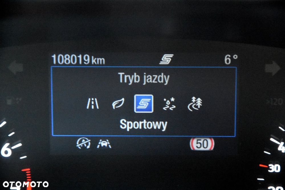 Ford Focus 1.0 EcoBoost Hybrid ACTIVE STYLE - 33