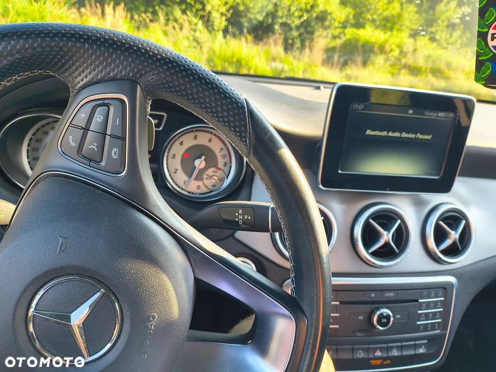 Mercedes-Benz CLA 250 7G-DCT Sport - 10