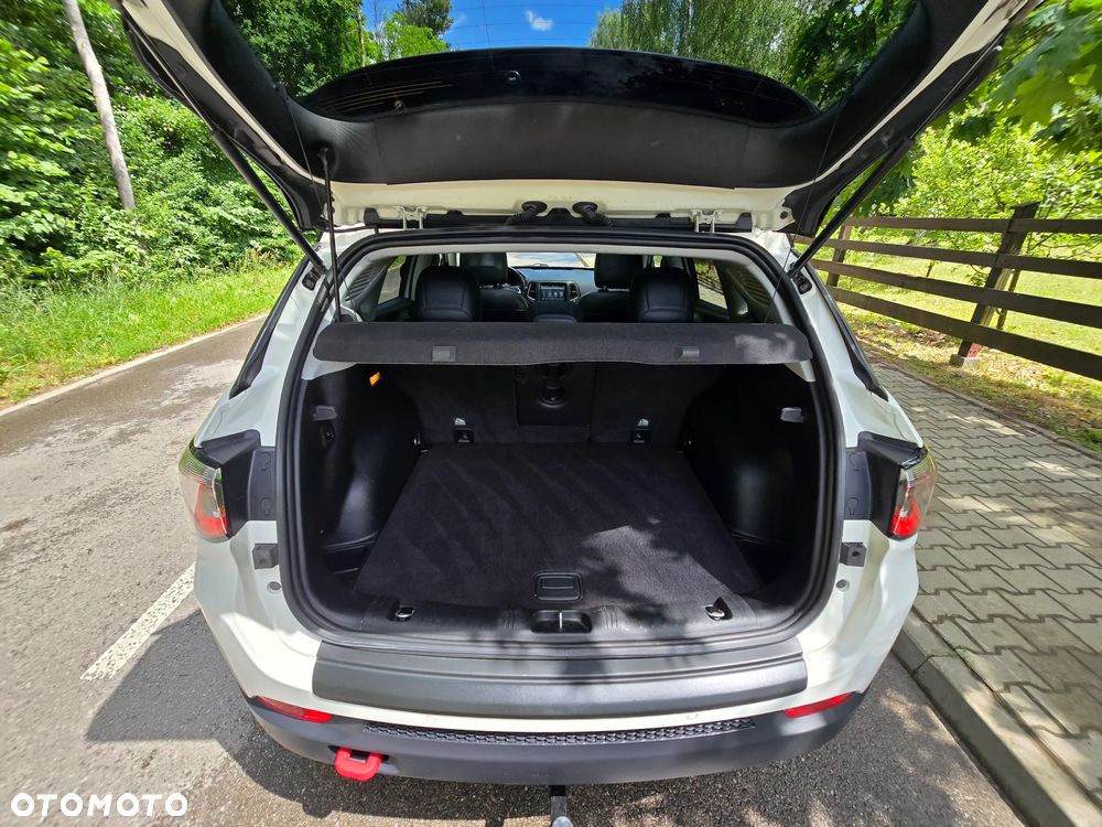 Jeep Compass 2.0 MJD Trailhawk 4WD S&S - 25