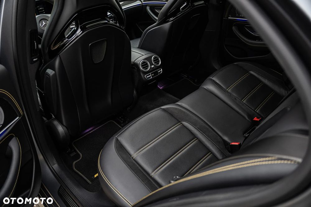 Mercedes-Benz Klasa E AMG 63 S 4-Matic+ - 27