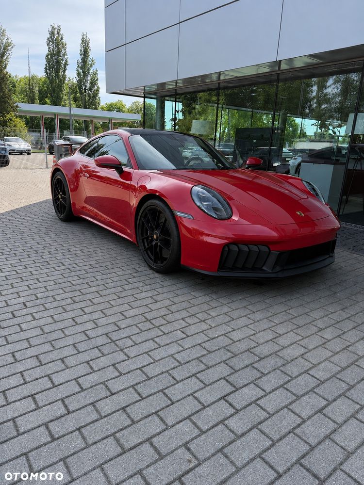 Porsche Carrera GT - 1
