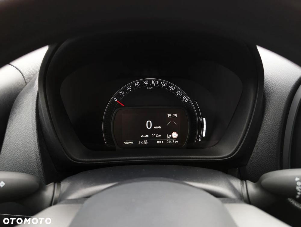 Toyota Aygo X Business Edition - 30