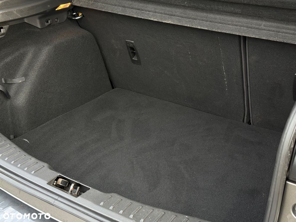 Ford Focus 1.0 EcoBoost Titanium - 10