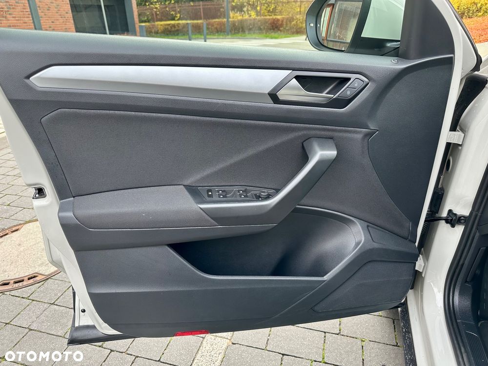 Volkswagen T-Roc 1.5 TSI Life Plus DSG - 29