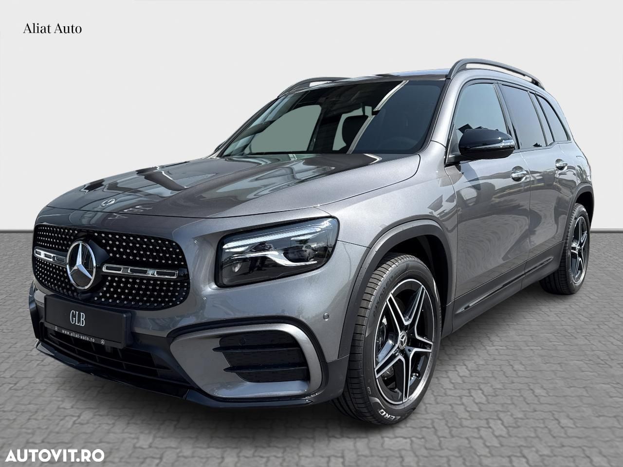 Mercedes-Benz GLB - 1