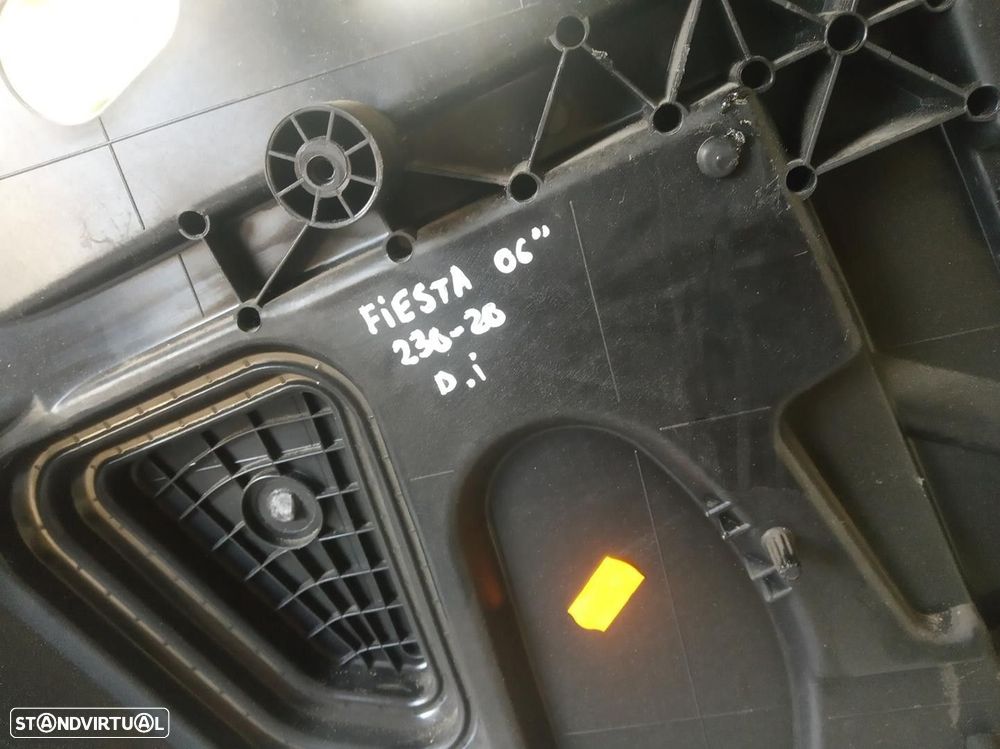 ELEVADOR DE VIDRO FRONTAL ESQUERDO FORD FIESTA V 2006 - - 1