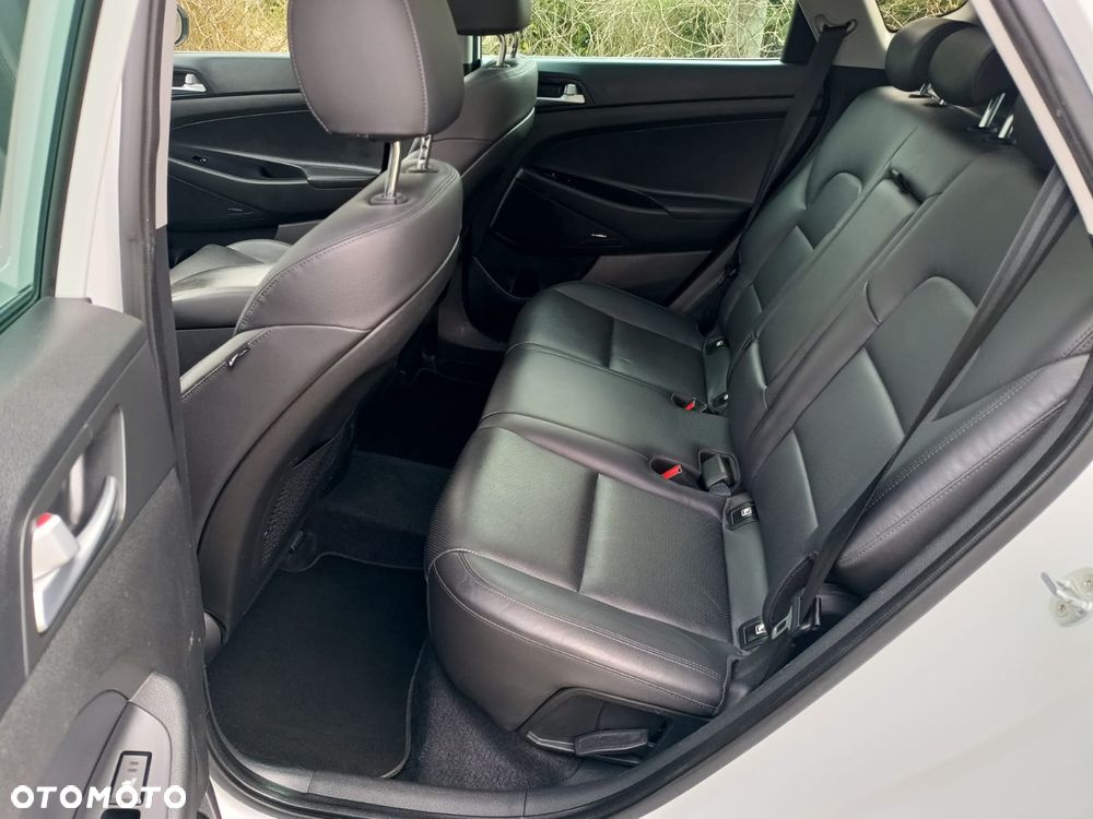 Hyundai Tucson blue 1.6 CRDi 2WD DCT Premium - 21