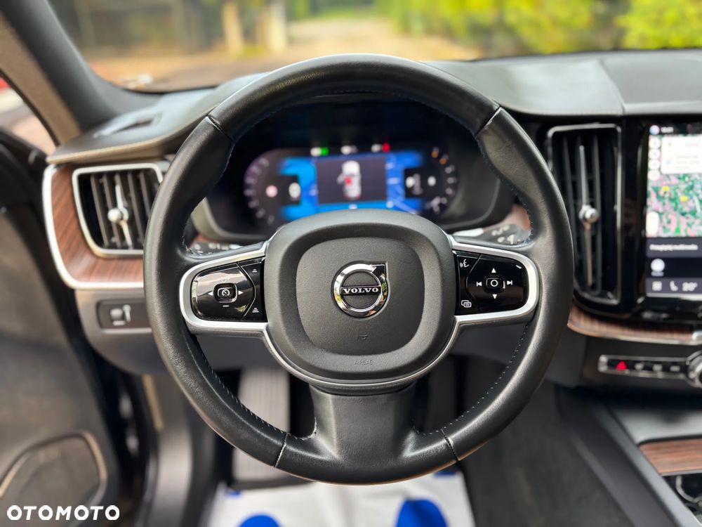Volvo XC 60 B4 D AWD Geartronic Inscription - 24