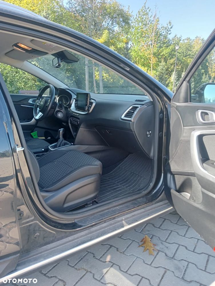 Kia XCeed 1.5 T-GDI M - 9