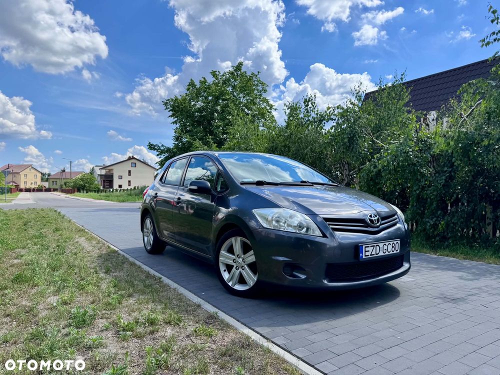 Toyota Auris - 11