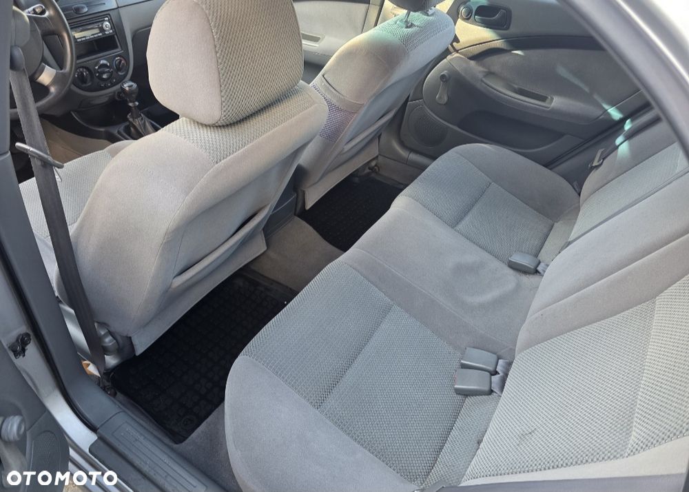 Chevrolet Lacetti - 9